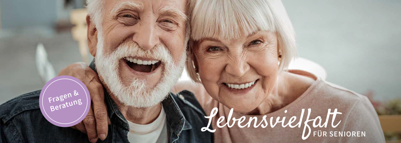 Lachendes Seniorenpaar